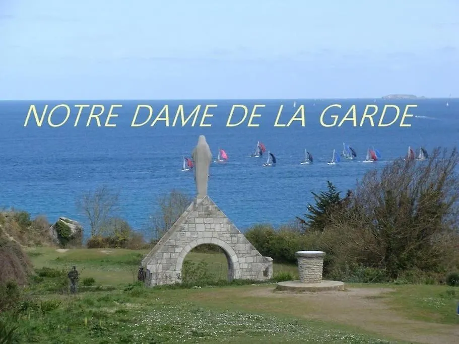 Holiday home Maison Vacances Vue Mer 500 M Plage Saint-Cast-le-Guildo
